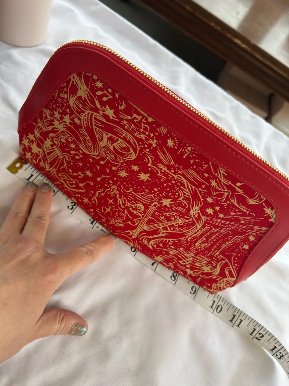 NWT Carolina Herrera Holiday Opera Special Edition Cosmetic Bag - Red & Gold